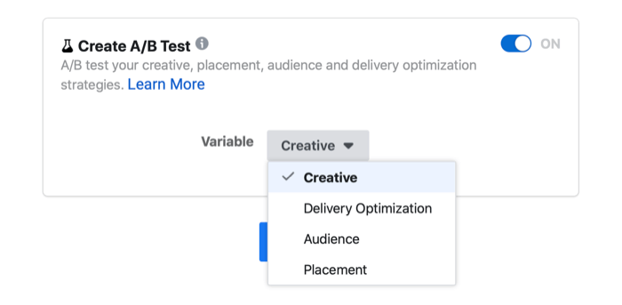Facebook-advertentie a / b-testinstelling die de variabele opties van advertentie, leveringsoptimalisatie, publiek en plaatsing toont