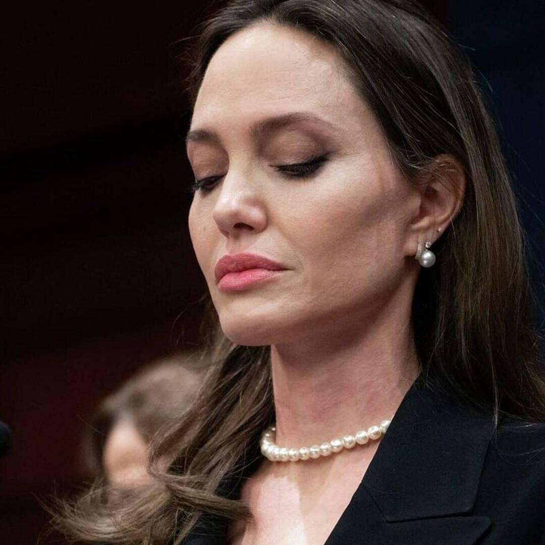 De Israëlische president spuwde haat tegen Angelina Jolie, die kritiek had op de bloedige brutaliteit!