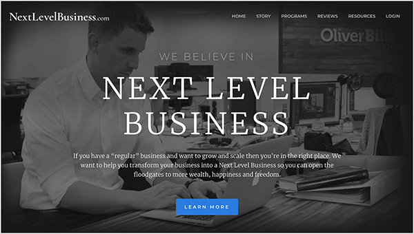 Dit is een screenshot van de Next Level Business-website, een bedrijf gerund door Oli Billson. Linksboven staat de naam van de website in witte tekst, NextLevelBusiness.com. Rechtsboven staan ​​navigatie-opties in witte tekst. De opties zijn Start, Verhaal, Programma