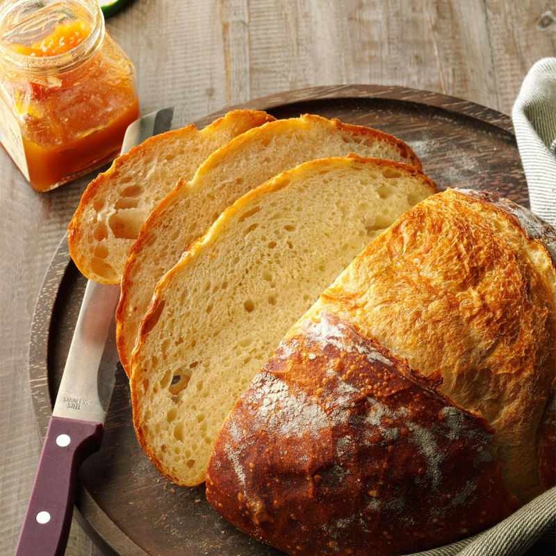 Hoe maak je thuis het gemakkelijkste en snelste brood? Broodrecept dat lange tijd niet muf is