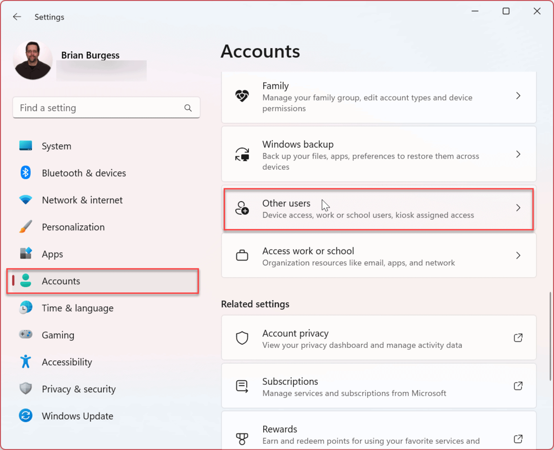 Verwijder een gebruikersaccount op Windows 11