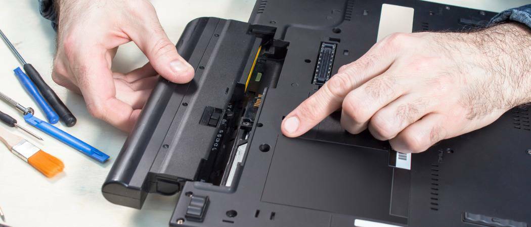 Is het runnen van een laptop zonder batterij veilig voor u en het apparaat?