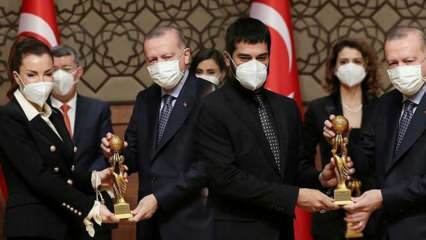 RTGD-prijzen hebben hun eigenaars gevonden! Ebru Şahin en Burak Özçivit awards ...