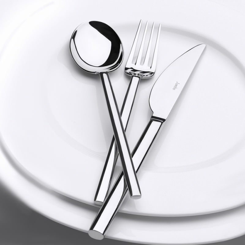 Waar moet rekening mee worden gehouden bij het kopen van vork-, lepel- en messenset voor Ramadan-tafels?