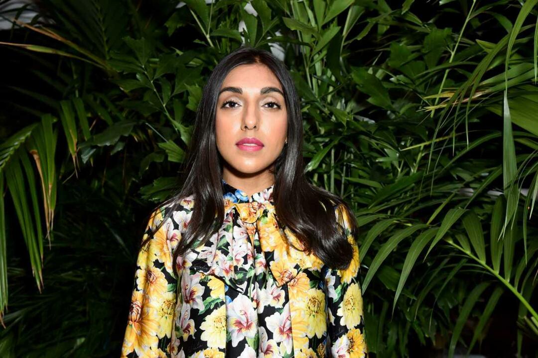 De Canadese dichter Rupi Kaur verzette zich tegen het Witte Huis! "Stop de genocide"