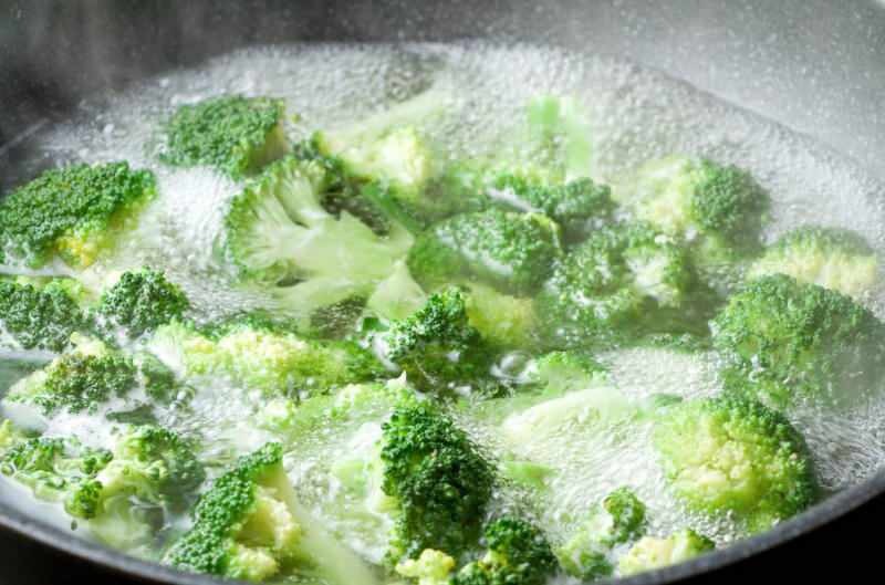 Hoe gekookt broccolisap te genezen? Broccoli genezen