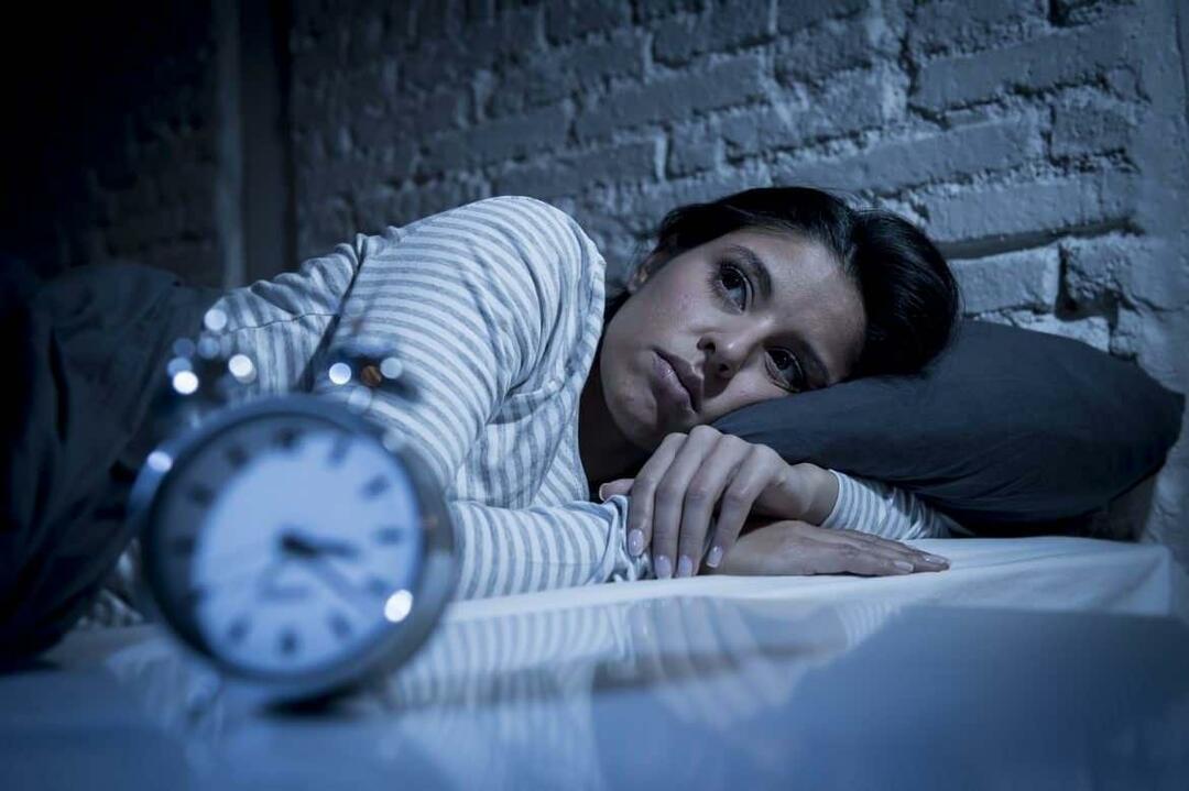 Hoe het slapeloosheidsprobleem op te lossen? Hier zijn 5 vitaminetekorten die slapeloosheid veroorzaken