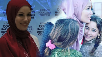 Hijab-actrice Gamze Özçelik is onderweg naar Afrika!