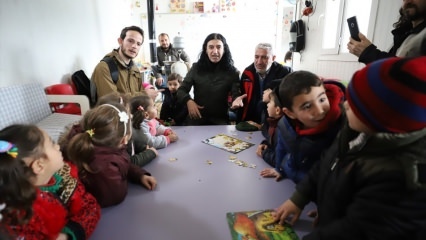 Murat Kekilli bezocht vluchtelingenkampen in Syrië