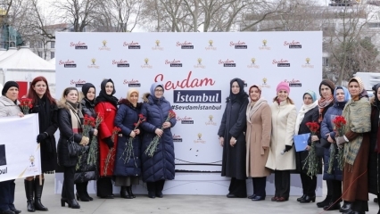 AK Party Istanbul Women's Branches zijn in de Sevdam Istanbul mars!