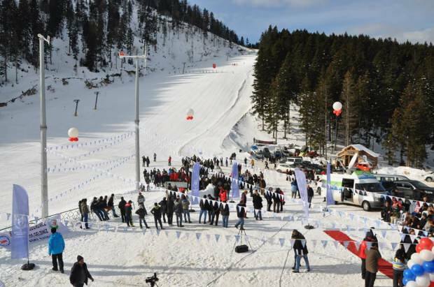 Hoe komt u in het skicentrum Atabarı