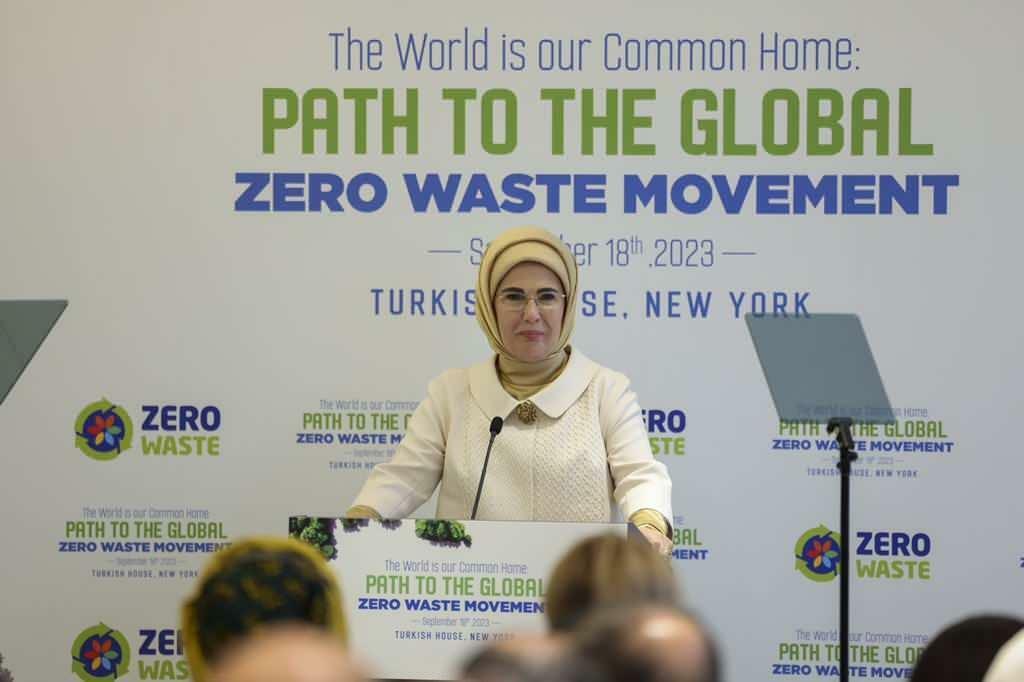 Emine Erdoğan Towards a Global Zero Waste Movement-programma voor het delen van sociale media