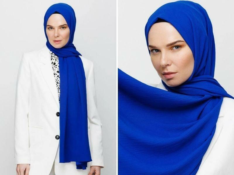 MOONCORN Saks blauwe crinkle Medina zijden sjaal
