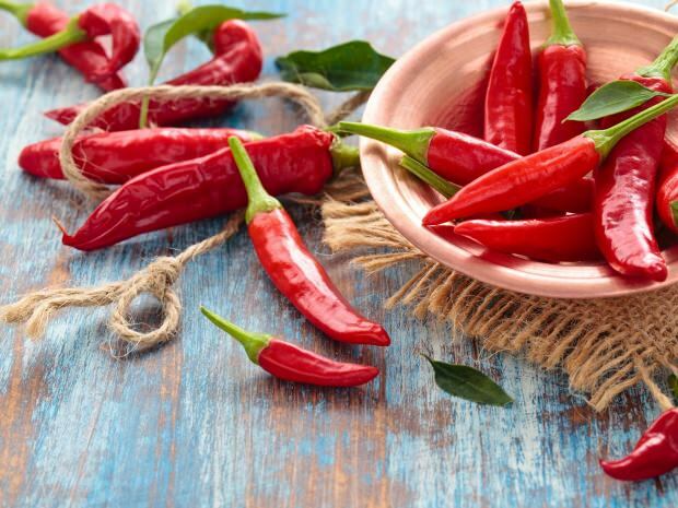 Levensverlenging: wat zijn de voordelen van hete peper? Wat gebeurt er als u regelmatig hete pepers eet?