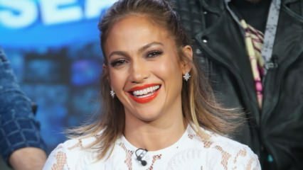 Jennifer Lopez brengt huidverzorgingsmerk uit