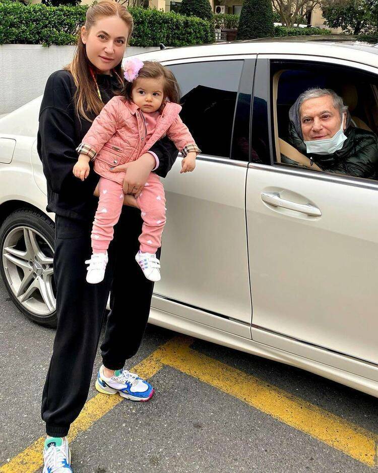 Mehmet Ali Erbil's dochter en kleinzoon