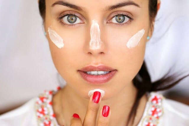 Om de juiste huid te reinigen: Neem een ​​pauze van make-up