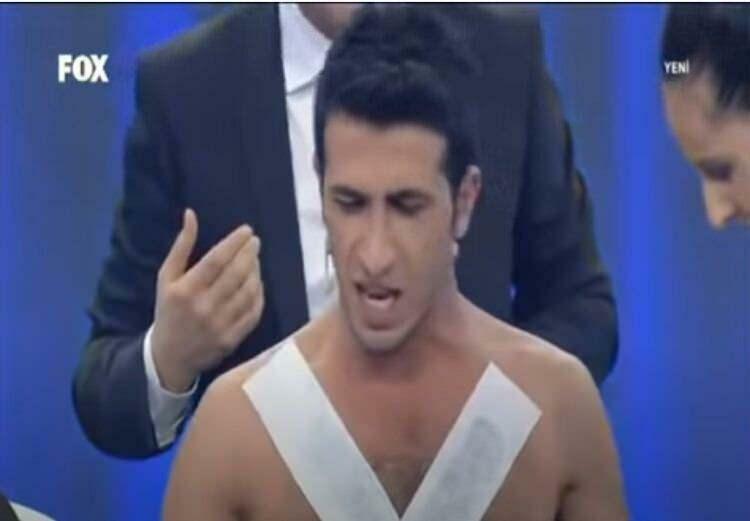 Mustafa Ersin Arıcı van de Impossible Karaoke-competitie