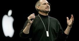 Apple-oprichter Steve Jobs-pantoffels worden geveild! Verkocht voor recordprijs