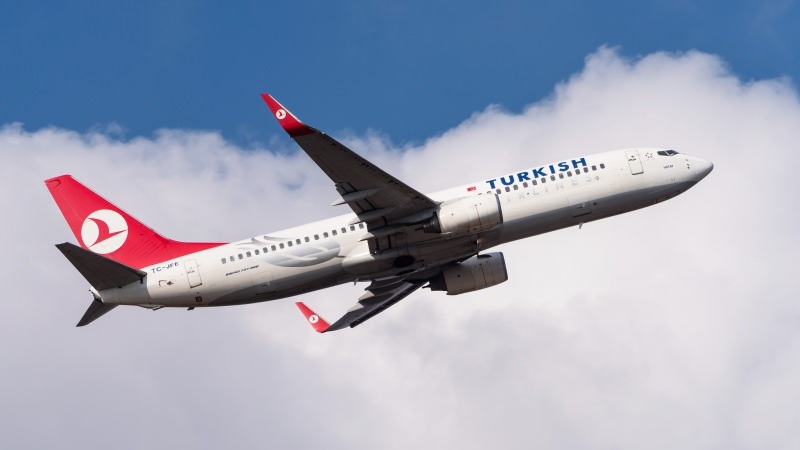 Hoe een goedkoop vliegticket kopen? Aanbiedingen voor vliegtickets van Turkish Airlines