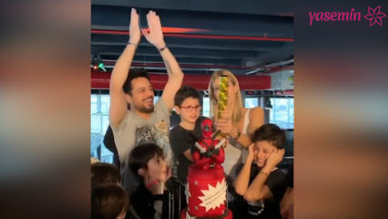 Çağla Şıkel en Emre Altuğ vierden de verjaardag van hun zoon!