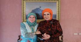 First Lady Erdoğan ontmoette de koningin van Maleisië! 