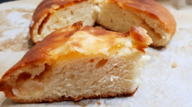Hoe maak je Ossetische broodjes?