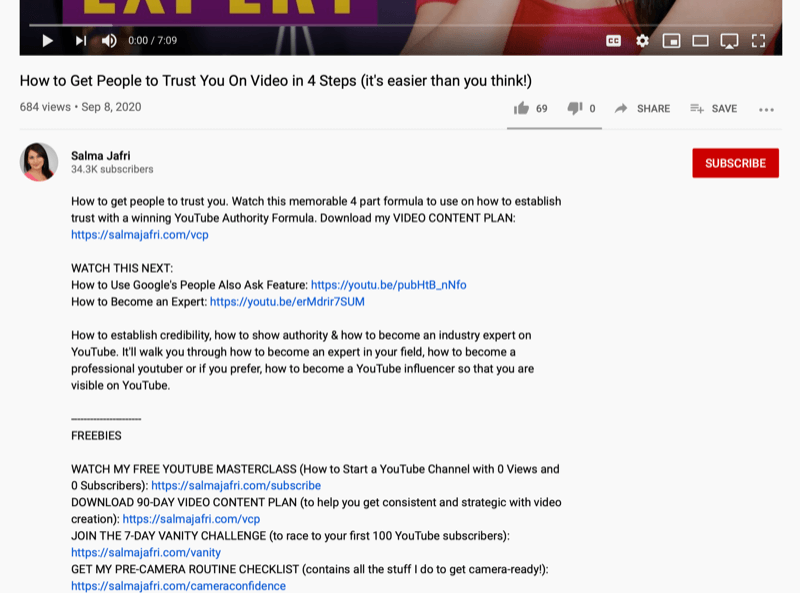 screenshot van YouTube-videobeschrijvingsnotities met verschillende links toegevoegd voor andere YouTube-video's of gratis downloads