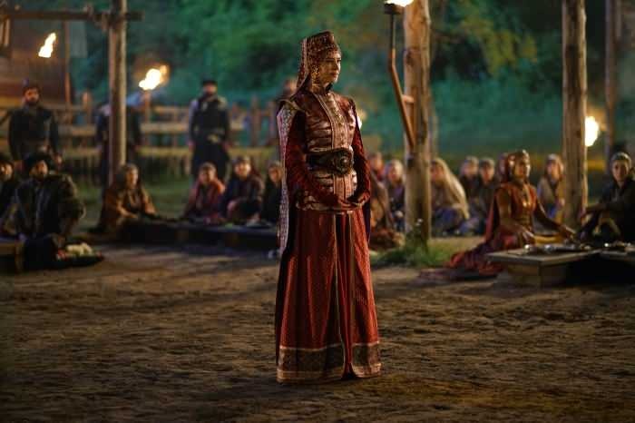 Yıldız Çağrı Atiksoy, die Malhun Hatun speelt, vertelde de scène waar ze het meest van onder de indruk was!