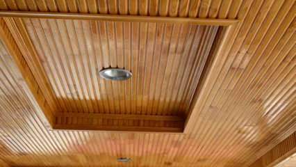 Wat is het paneelplafond? Welke materialen worden gebruikt in het plafond van het paneel?