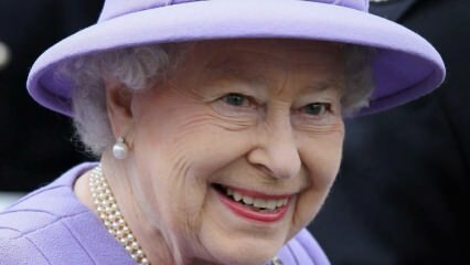 Koningin Elizabeth, 93, verliet het paleis uit angst voor het coronavirus!