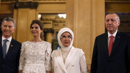 First Lady Erdoğan verwelkomd op de G20-top in Argentinië