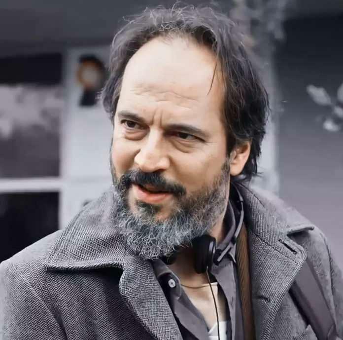 Timuçin Esen in de tv-serie Son of the Shooter