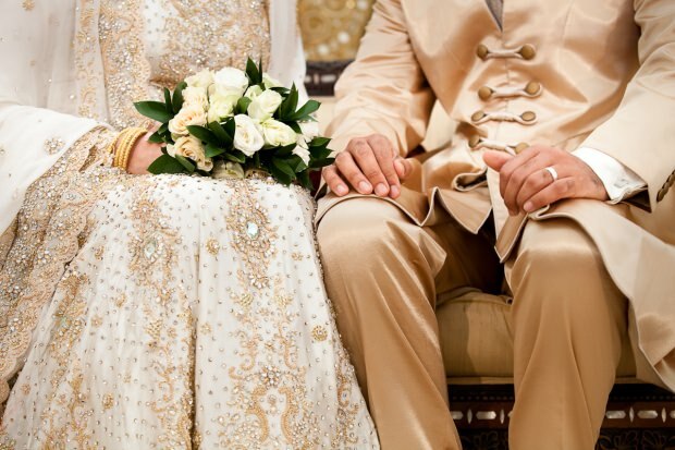Hoe wordt een imam-huwelijksceremonie gehakt?