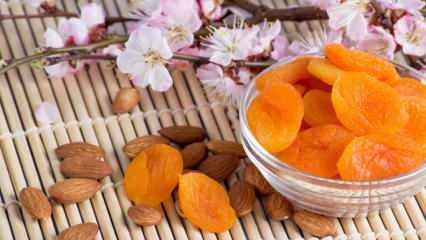 Gewichtsverlies met gedroogd abrikozensap! Als u 's ochtends op een lege maag abrikozensap drinkt ...