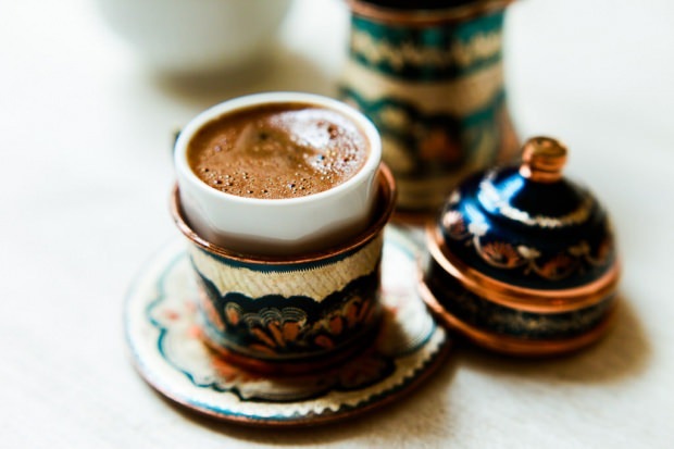 hoe Turkse koffie te maken