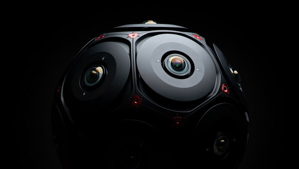Oculus introduceerde de Manifold-camera van RED met Facebook 360, een professionele, instelbare 3D / 360 ° -camera die is gemaakt in samenwerking met RED.