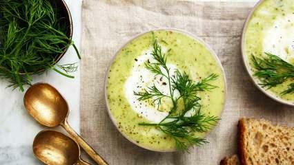Hoe maak je een verfrissende koude soep? Recept koude soep die je in de zomer kunt drinken