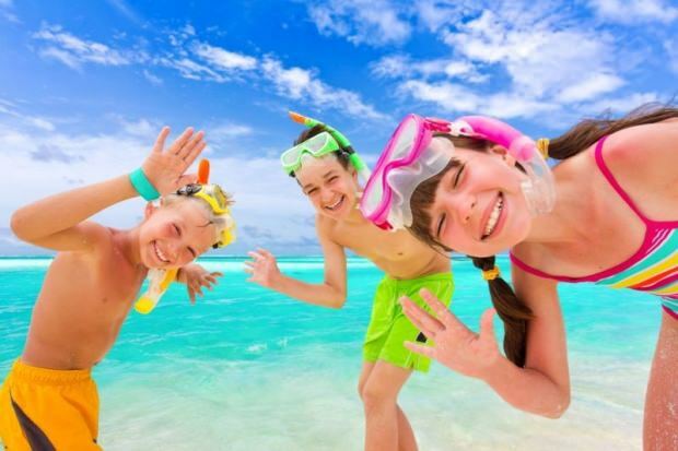 Wat te doen om kinderen te beschermen tegen een zonnesteek