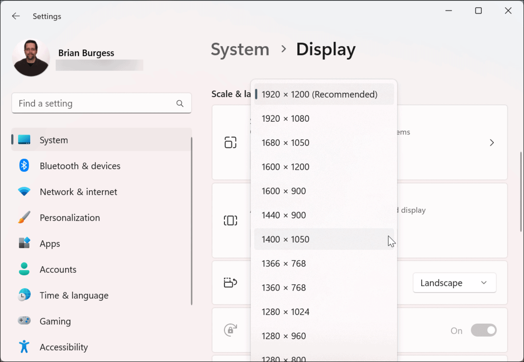 Wijzig de schermresolutie op Windows 11