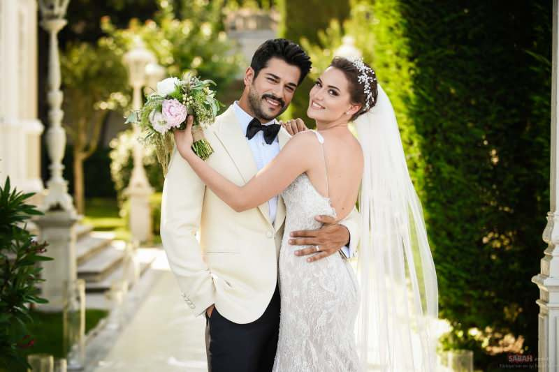 Burak Özçivit en Fahriye Evcen trouwden in 2017