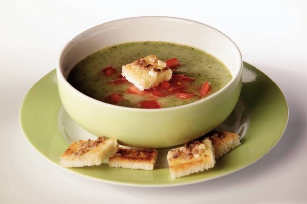Wat is ansjovis soep en hoe wordt ansjovis soep gemaakt? De makkelijkste ansjovis soep