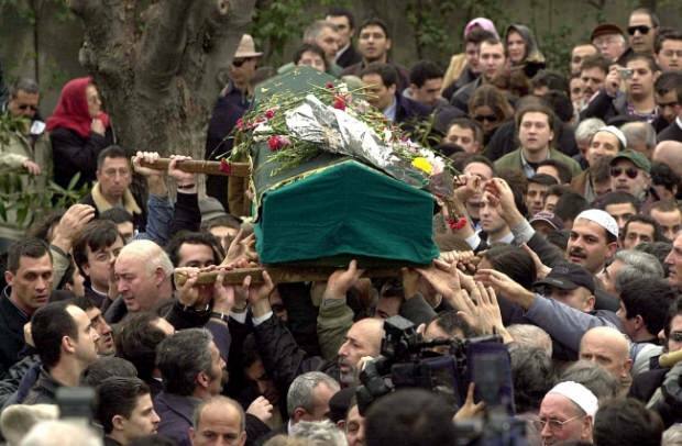 15 van de dood van Cem Karaca. jaar