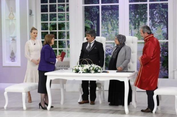 Fatma Şahin, Esra Erol en Emine Bülbül