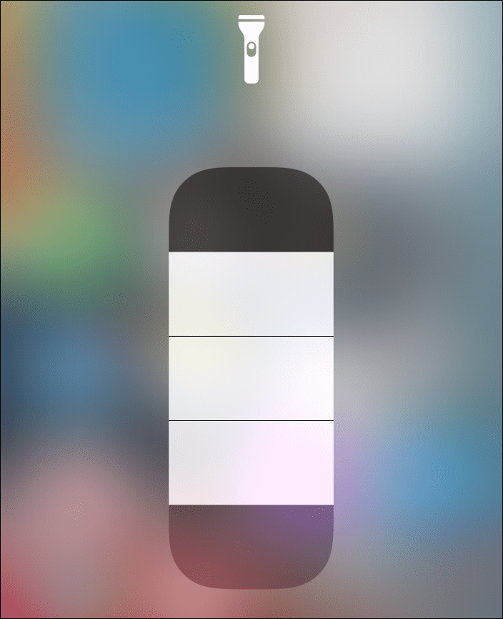 Zet de zaklamp aan of uit op de iPhone