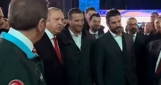 President Recep Tayyip Erdogan en Burak Ozchivit 