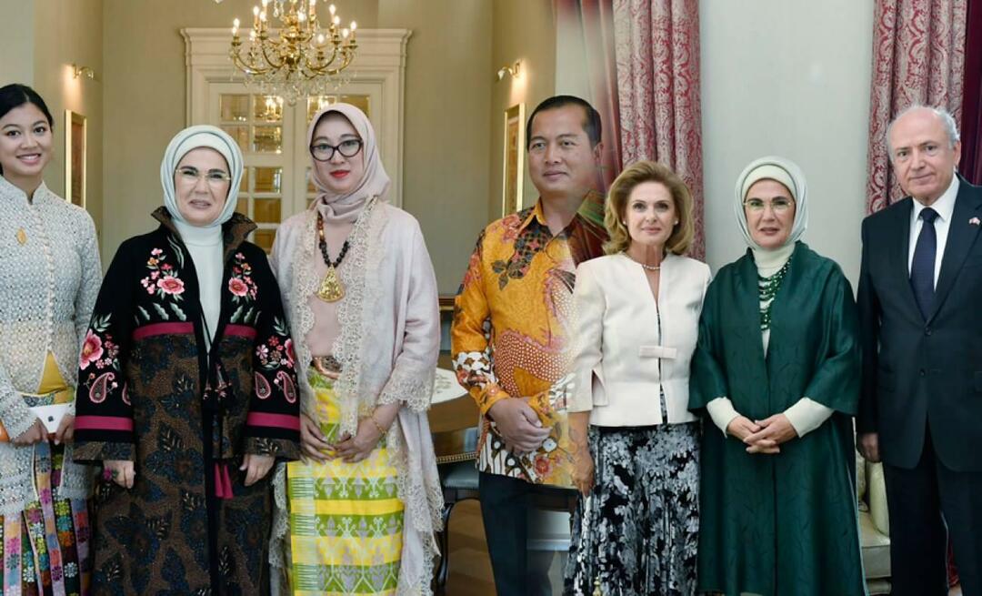 Emine Erdoğan had een ontmoeting met de ambassadeurs en hun echtgenoten, wier ambtstermijn in september afloopt