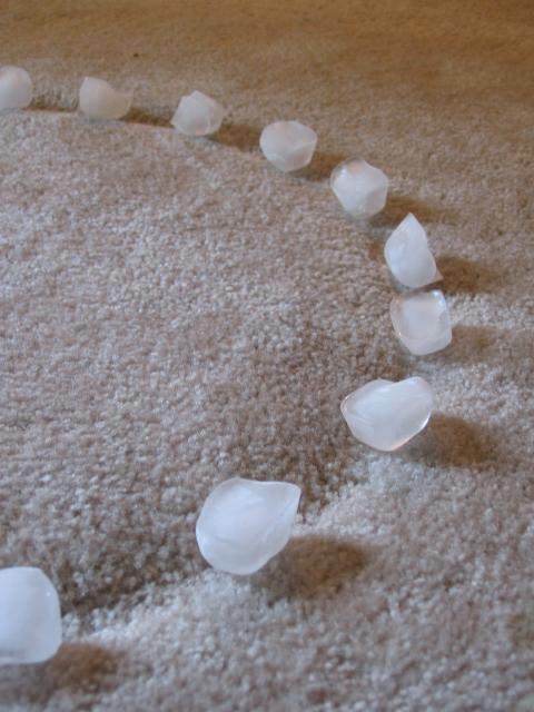 Methoden die meubelsporen op het tapijt binnendringen