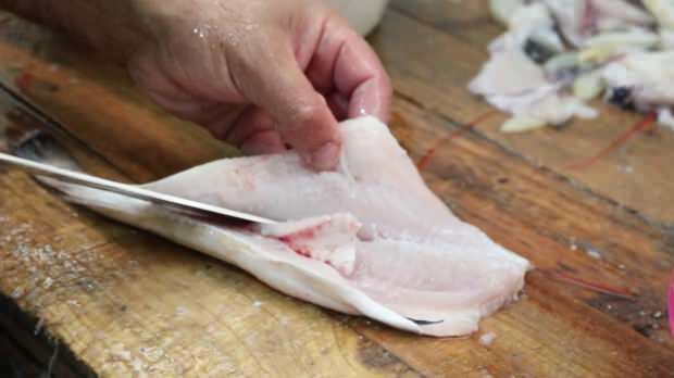 Hoe maak je de schelvis schoon? Praktische oplossing voor het wieden van vis
