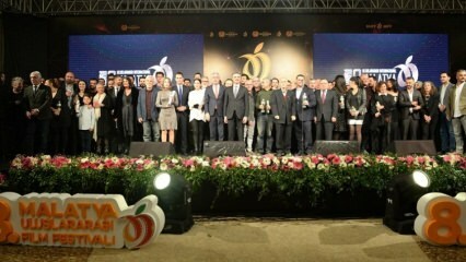 8. Awards wonnen hun winnaars op het International Malatya Film Festival